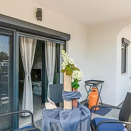 Apartment Beautiful In With Wi-fi *